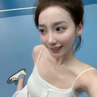 雷文